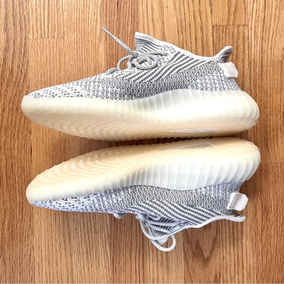 adidas Yeezy Boost 350 V2 'Static Non-Reflective - Picture 3 of 9